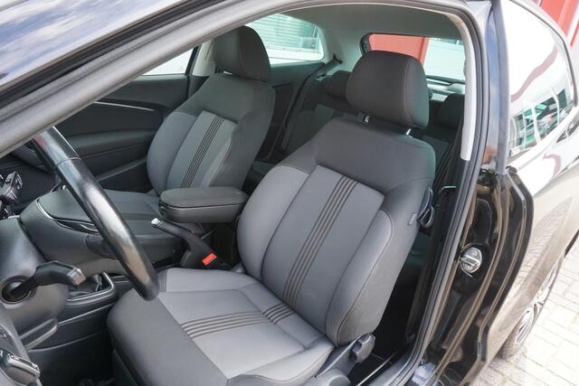Volkswagen POLO 1.0 Easyline | Cruise Control | ECC | Airco | Carplay | PDC V&A | LM |