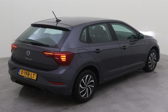 Volkswagen POLO 1.0 TSI Life / Metallic/ Digitale Cockpit/ Led/ Airco/ APP/ Parkeersensoren/ 15 lmv
