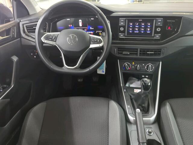 Volkswagen POLO 1.0 TSI Life / Metallic/ Digitale Cockpit/ Led/ Airco/ APP/ Parkeersensoren/ 15 lmv