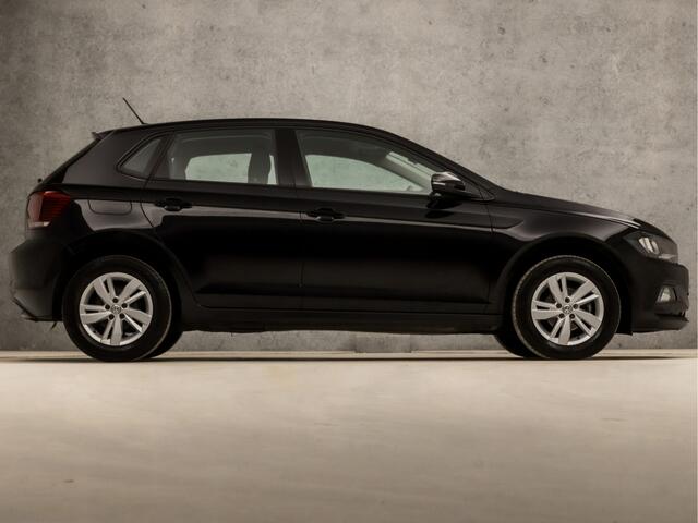 Volkswagen POLO 1.0 TSI Sportline (APPLE CARPLAY, GROOT NAVI, LM VELGEN, SPORTSTOELEN, ADAPTIVE CRUISE, NIEUWE APK, NIEUWSTAAT)