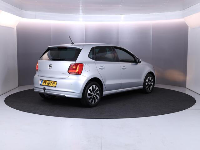 Volkswagen POLO 1.0 BlueMotion Edition 95pk 5bak| Airco| trekhaak| 15'LM-velgen| extra getint glas