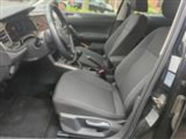 Volkswagen POLO 1.0 TSI 96PK Comfortline Executive / Virtual cockpit / parkeersensoren / navigatie / airco / Donkerglas