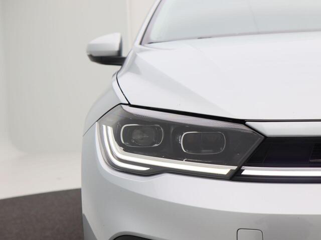 Volkswagen POLO 1.0 TSi Automaat Style | Climate Controle | Adaptive Cruise | CarPlay | Bluetooth | Stoelverwarming | Camera | 16 Inch | 60.436 Km!!
