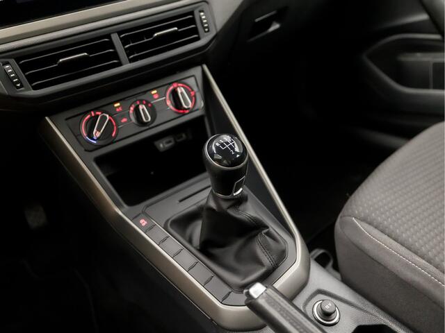 Volkswagen POLO 1.0 TGI Sportline (APPLE CARPLAY, ADAPTIVE CRUISE, SPORTSTOELEN, DAB+, LED ACHTERLICHTEN, NIEUWE APK, NIEUWSTAAT)