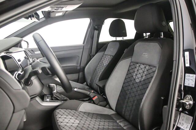 Volkswagen POLO R-Line 1.0 TSI 95pk DSG Automaat Panoramadak, LED matrix koplampen, Beats audio, Adaptive cruise control, Achteruitrijcamera, Navigatie, Stoelverwarming