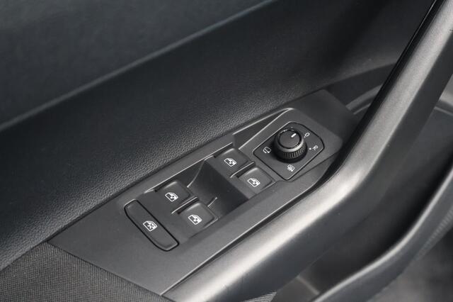 Volkswagen POLO 1.0 TSI Comfortline | Panoramadak | Automaat | LED