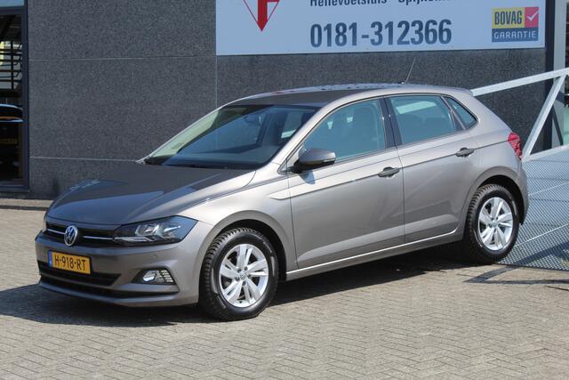 Volkswagen POLO 1.0 TSI Comfortline Business AUTOMAAT/Navigatie/Parkeersensoren rondom/Adaptive cruise control/Apple carplay/Airco/Bluetooth/Multifunctioneel stuurwiel/Spraakbediening/Elektrische ramen/Elektrisch verstelbare spiegels.