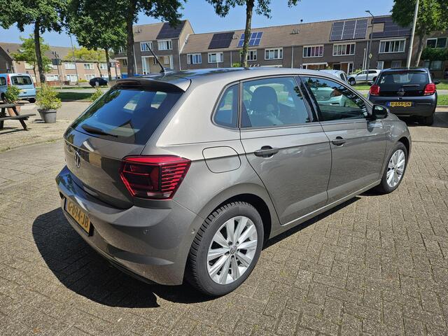 Volkswagen POLO 1.0 TSI Highline / Airco clima/ Navigatie/ Camera/ Cruise/ Apple carplay/ Led/ LMV