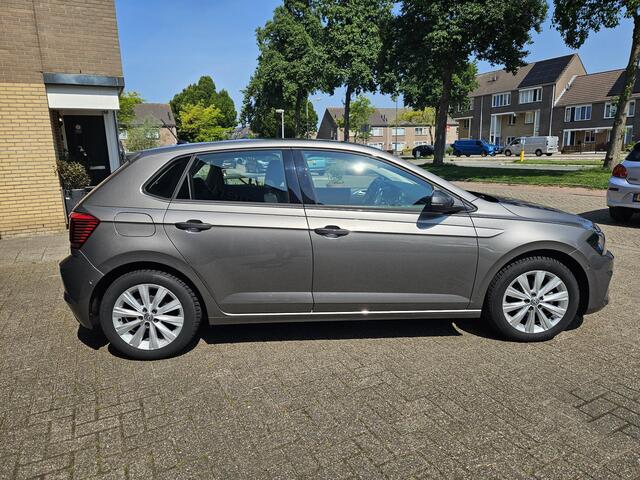 Volkswagen POLO 1.0 TSI Highline / Airco clima/ Navigatie/ Camera/ Cruise/ Apple carplay/ Led/ LMV