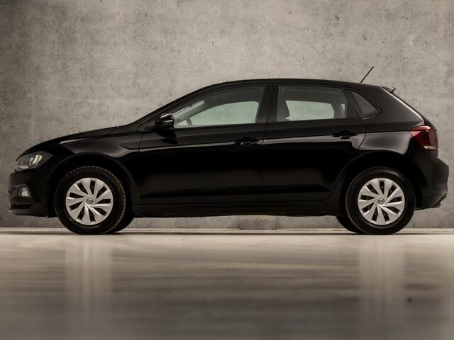 Volkswagen POLO 1.0 Sportline (APPLE CARPLAY, CRUISE, ARMSTEUN, SPORTSTOELEN, ELEK PAKKET, LED ACHTERLICHTEN, NIEUWE APK, NIEUWSTAAT)