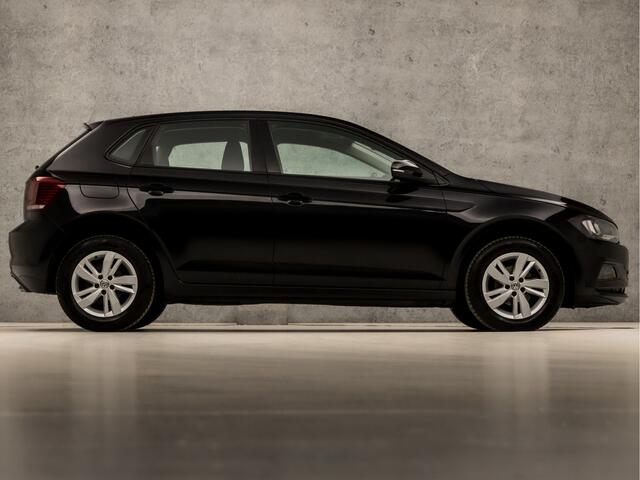 Volkswagen POLO 1.0 TSI Sportline (APPLE CARPLAY, LM VELGEN, CRUISE, SPORTSTOELEN, LED ACHTERLICHTEN, NIEUWE APK, NIEUWSTAAT)