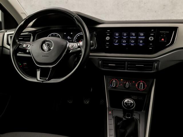 Volkswagen POLO 1.0 TSI Sportline (APPLE CARPLAY, LM VELGEN, CRUISE, SPORTSTOELEN, LED ACHTERLICHTEN, NIEUWE APK, NIEUWSTAAT)