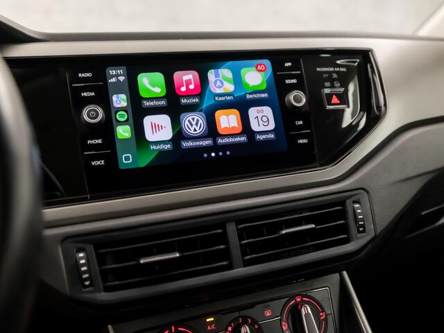 Volkswagen POLO 1.0 TSI Sportline (APPLE CARPLAY, LM VELGEN, CRUISE, SPORTSTOELEN, LED ACHTERLICHTEN, NIEUWE APK, NIEUWSTAAT)