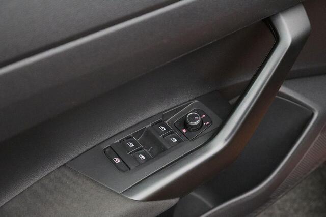 Volkswagen POLO 1.0 TSI Beats 2019 Airco | Stoelverwarming | Bluetooth | Airco | PDC | Elektrische ramen + spiegels | Lichtmetaal | Centrale vergrendeling