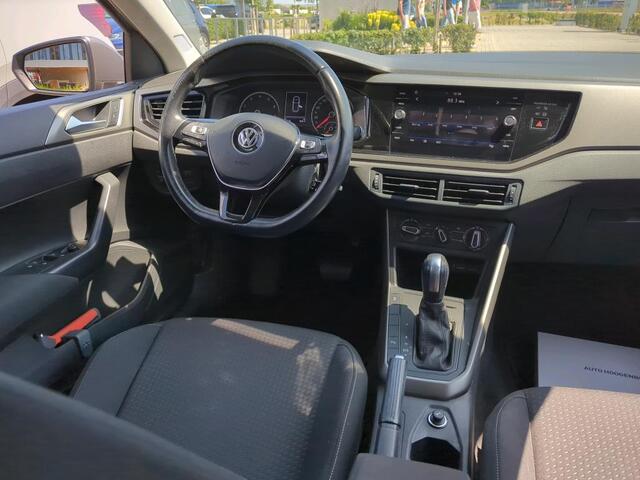 Volkswagen POLO 1.0 TSI Comfortline / AUTOMAAT/ PARK. SENSOREN/ NAVI/ GETINT GLAS/ AIRCO