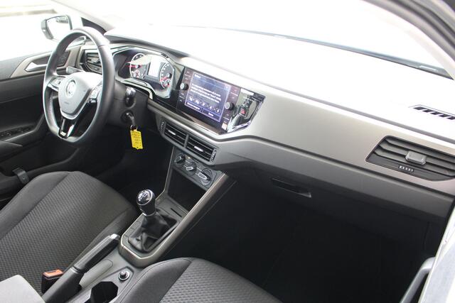 Volkswagen POLO 1.0 TSI Comfortline Navigatie | Airco | Centrale vergrendeling | Metallic lak