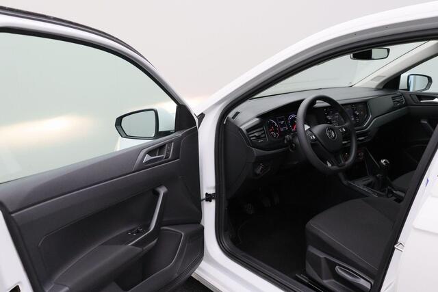 Volkswagen POLO 1.0 MPI Comfortline 2019 | Dealer Onderhouden | Airco | Stoelverwarming | Navigatie | Cruise Control | Carplay Voorbereid | Spraakbediening | Onderhoudshistorie | Parkeersensoren | 2 Sleutels