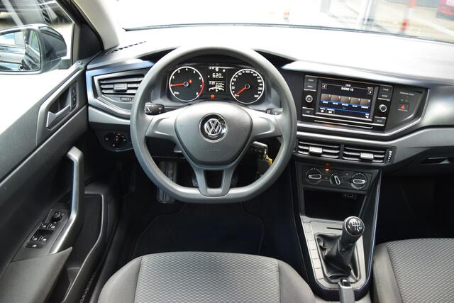 Volkswagen POLO 1.0 MPI Comfortline | BOVAG Garantie | All Season Banden | Parkeersensoren Achter | Speed Limiter | Bluetooth Telefoonverbinding | Goed Onderhouden |