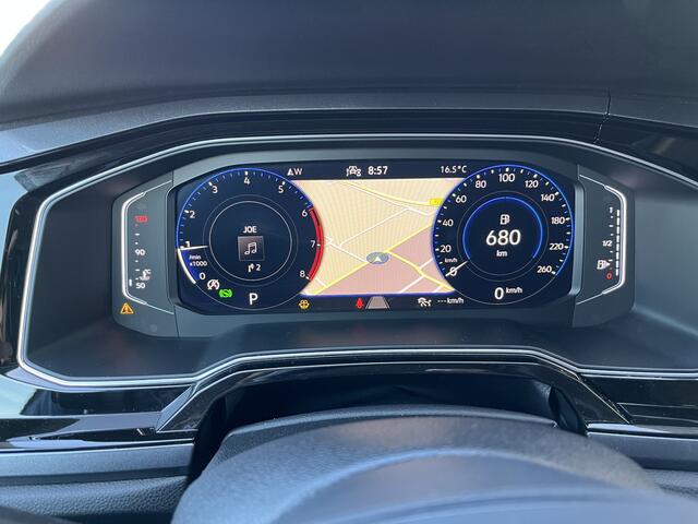 Volkswagen POLO 1.0 TSI Style / AUTOMAAT/ PARK. SENSOR. V+A/ CAMERA/ APP-CONNECT/ DIGITAL DASH/ STOEL VERWARM./ ACC/ KEYLESS/ DAB/ NAVI/ CLIMA/ IQ.LIGHT/ ISOFIX/ 17'' LMV