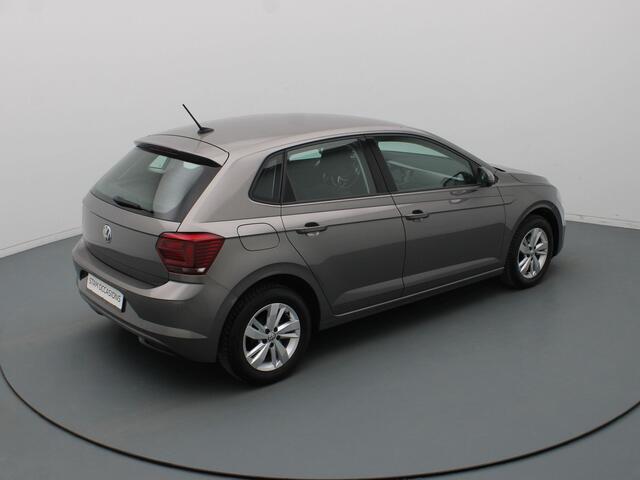 Volkswagen POLO 100pk TSI Highline Business R Adapt. Cruise | Climate | Carplay | Parkeersens. v+a