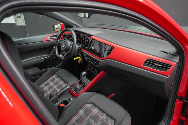 Volkswagen POLO GTI 2.0 200pk TSI |Milltek sportuitlaat|Beats|Apple Carplay|parkeercamera|stoelverwarming|clima control|navigatie|DAB|18"|