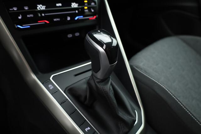 Volkswagen POLO 1.0 TSI DSG | Navi | Afn. Trekhaak | Stoelverw. | Adapt. Cruise | Camera