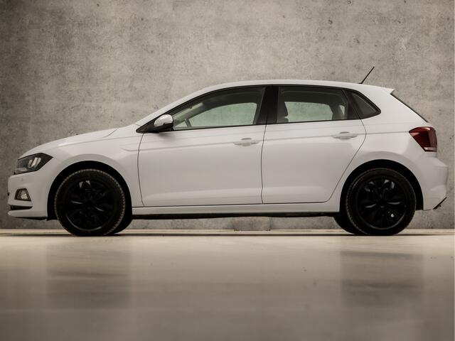 Volkswagen POLO 1.0 TSI Sportline Automaat (VIRTUAL COCKPIT, APPLE CARPLAY, GROOT NAVI, ADAPTIVE CRUISE, SPORTSTOELEN, PARKEERSENSOREN, ELEK PAKKET, NIEUWSTAAT)