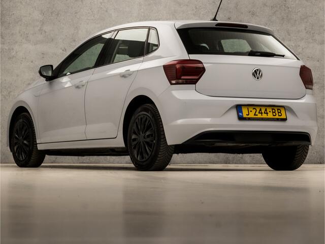 Volkswagen POLO 1.0 TSI Sportline Automaat (VIRTUAL COCKPIT, APPLE CARPLAY, GROOT NAVI, ADAPTIVE CRUISE, SPORTSTOELEN, PARKEERSENSOREN, ELEK PAKKET, NIEUWSTAAT)