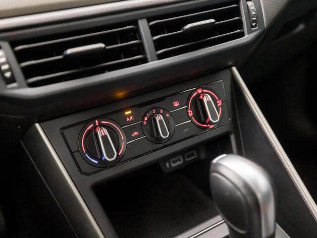 Volkswagen POLO 1.0 TSI Sportline Automaat (VIRTUAL COCKPIT, APPLE CARPLAY, GROOT NAVI, ADAPTIVE CRUISE, SPORTSTOELEN, PARKEERSENSOREN, ELEK PAKKET, NIEUWSTAAT)