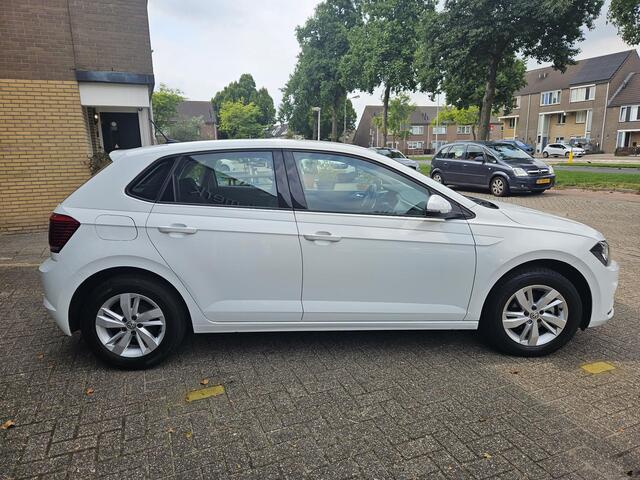 Volkswagen POLO 1.0 TSI Comfortline / Airco clima/ Navigatie/ Cruise/ PDC/ LMV