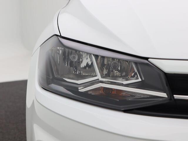 Volkswagen POLO 1.0 TSi Automaat Comfortline Business | LED | Adap Cruise | Airco | Navigatiesysteem | Carplay | 64.412 Km