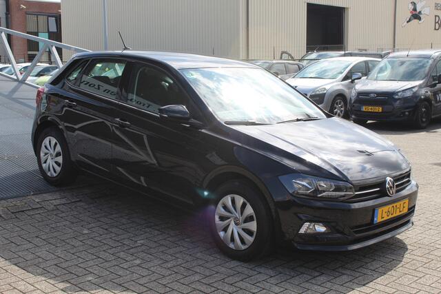Volkswagen POLO 1.0 TSI Highline Orig. NL/Virtual cockpit/Adaptive cruise control/Navigatie/Apple carplay/Parkeersensoren rondom/DAB.