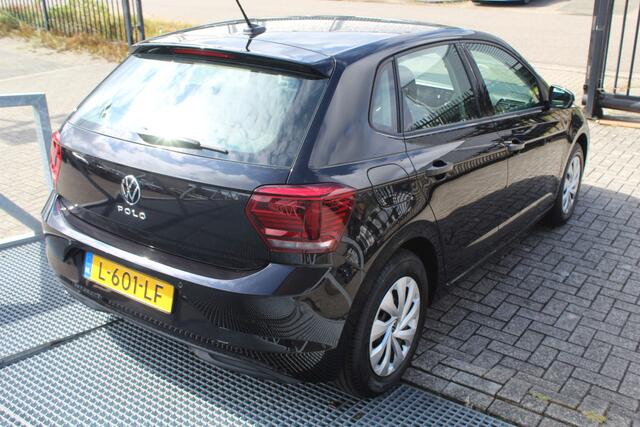 Volkswagen POLO 1.0 TSI Highline Orig. NL/Virtual cockpit/Adaptive cruise control/Navigatie/Apple carplay/Parkeersensoren rondom/DAB.