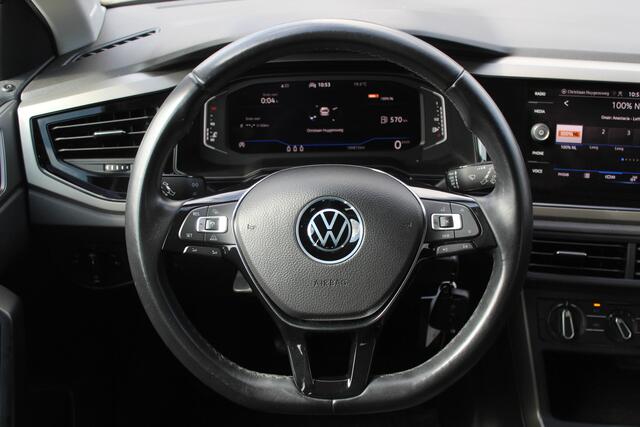 Volkswagen POLO 1.0 TSI Highline Orig. NL/Virtual cockpit/Adaptive cruise control/Navigatie/Apple carplay/Parkeersensoren rondom/DAB.