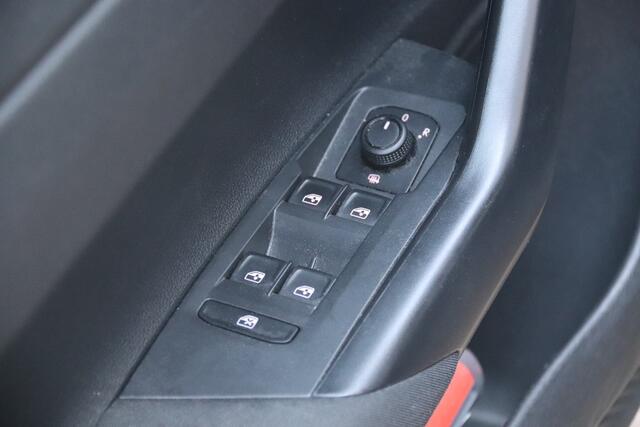 Volkswagen POLO 1.0 TSI Comfortline, Cruise control adaptief, Automaat, Carplay