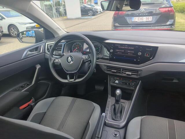 Volkswagen POLO 1.0 TSI 110pk DSG Highline / Navigatie / Parkeersensoren / Clima / 16" LMV