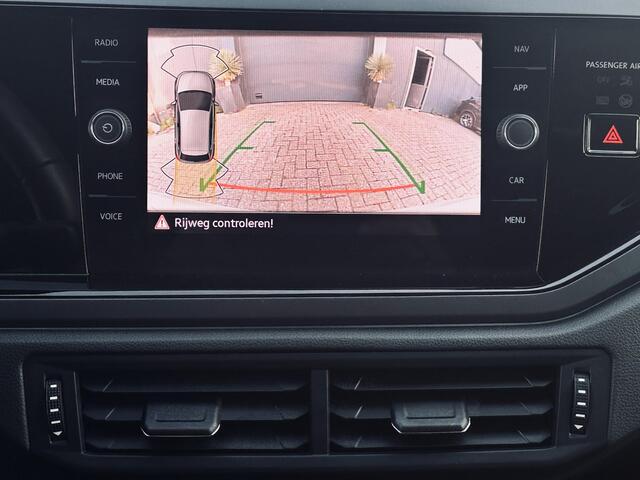Volkswagen POLO 1.0 TSI R-Line Navi/Camera/AppleCarPlay/xenon/Led