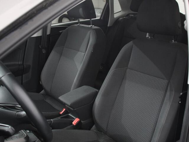 Volkswagen POLO 1.0 TSI DSG Comfortline Plus Volkswagen Polo 1.0 TSI Comfortline | Navigatie | Apple Carplay/Android Auto | Climate Control | Adaptive Cruise Control | Extra Getint Glas | Voorstoelen Verwarmd |