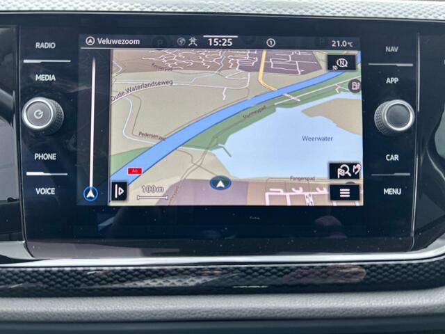 Volkswagen POLO 1.0 TSI Life 95 pk | Navigatie | Parkeersensoren | Achteruitrijcamera | Adaptieve cruise control | LED koplampen | Stoelverwarming |