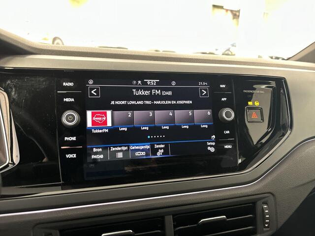 Volkswagen POLO 1.0 Tsi 95pk DSG R-Line · Apple/Android Car Play · Camera · ACC · Climatronic · Getint Glas · 16'' Inch · Garantie t/m 17-11-2028 of 100.000km