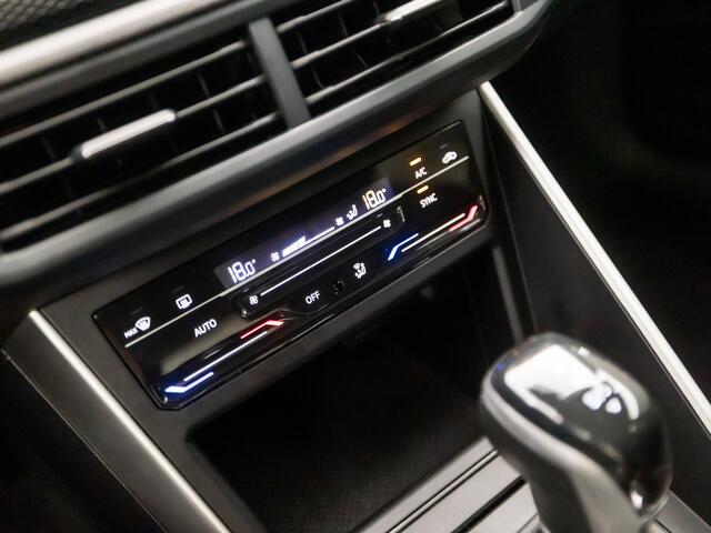 Volkswagen POLO 1.0 TSI Sportline Automaat (VIRTUAL COCKPIT, APPLE CARPLAY, KEYLESS, GROOT NAVI, CLIMATE, SPORTSTOELEN, LM VELGEN, CAMERA, GETINT GLAS, NIEUWSTAAT)