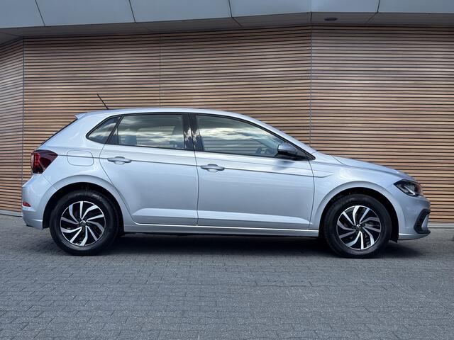 Volkswagen POLO 1.0 TSI Live Business Clima / Lm velg / Camera / PDC / Carplay / stoelverwarming enz