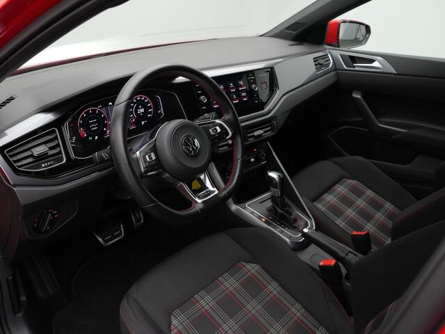 Volkswagen POLO 2.0 TSI 200 pk DSG GTI | Panoramadak | Stoelverwarming | Adaptive Cruise | Navigatie