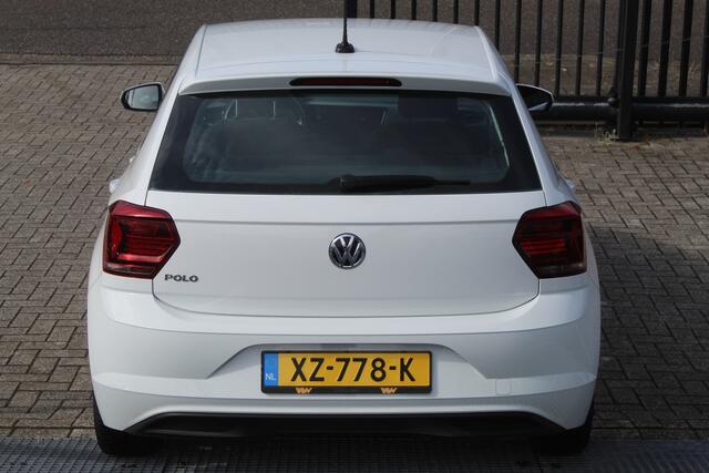 Volkswagen POLO 1.0 TSI Comfortline Navigatie/Adaptive cruise control/Airco/Apple carplay/Elektrische ramen/Elektrisch verstelbare spiegels/15'' Lichtmetalen velgen.