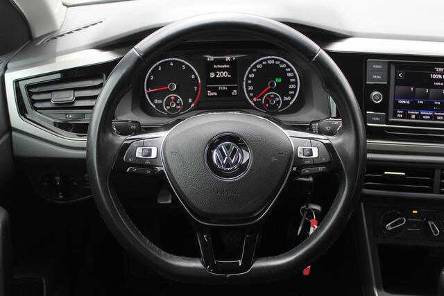 Volkswagen POLO 1.0 TSI Comfortline Automaat/Adaptive cruise control/Airco/Bluetooth/Orig. NL/NAP/Elektrische ramen/Elektrisch verstelbare spiegels.