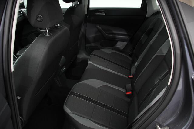 Volkswagen POLO 1.0 TSI DSG Style | Navigatie | Climate Control | Cruise control adaptive | Parkeer sensoren | Led | Dab | Lichtmetalen Velgen | Digitale Cockpit