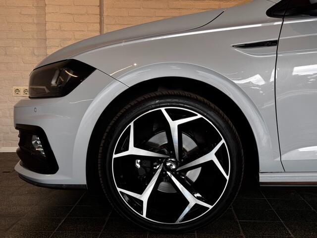 Volkswagen POLO 1.0 TSI Highline Business R DSG 116pk Navi Virtual Stoelv 18 inch