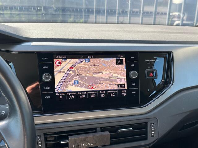 Volkswagen POLO 1.0 MPI 80pk Comfortline Navigatie App Connect