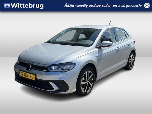 Volkswagen POLO 1.0 TSI Life / GARANTIE 04-2027/ APP-CONNECT/ PARK. SENSOREN V+A/ ACC/ AIRCO/ DIGITAL DASH/ NAVI/ DAB/ ARMSTEUN/ START-STOP SYSTEEM/ ISOFIX/ 16'' LMV