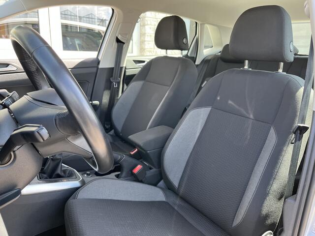Volkswagen POLO 1.0 TSI Life / GARANTIE 04-2027/ APP-CONNECT/ PARK. SENSOREN V+A/ ACC/ AIRCO/ DIGITAL DASH/ NAVI/ DAB/ ARMSTEUN/ START-STOP SYSTEEM/ ISOFIX/ 16'' LMV